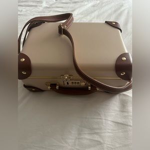 Steamline Luggage Cream Vanity
